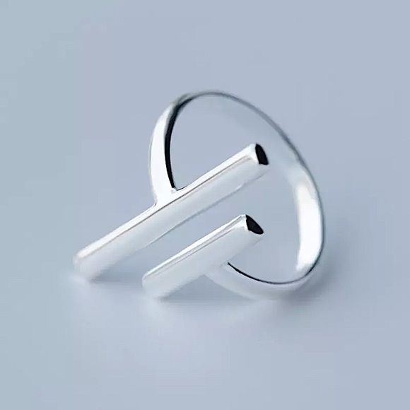 ⚜️[𝟯/$𝟭𝟴]⚜️NEW Double Bar Silver Minimalist Adjustable Ring - Picture 4 of 8